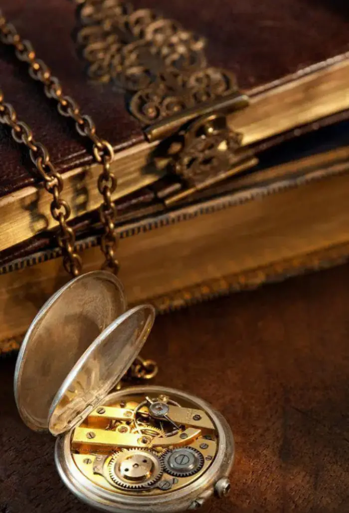 《书籍之美》：书香氤氲中的奇幻漂流，探索文字的治愈力量与人性光辉